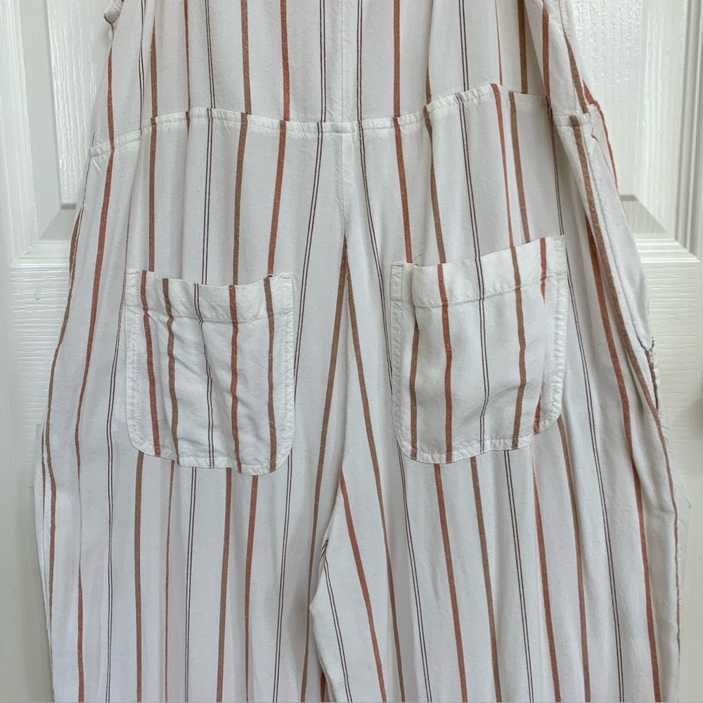 RVCA Zula Jumpsuit Overalls White Stripe Cover Up Sz M Casual Lightweight Beach - Picture 6 of 13